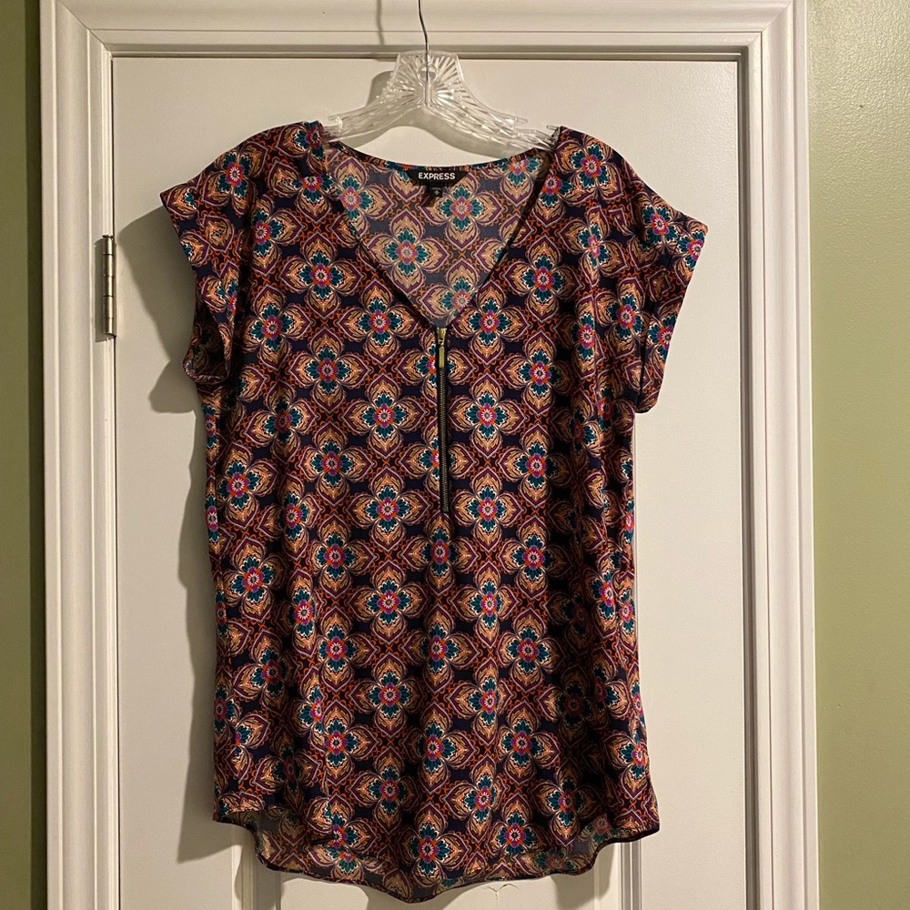 Women’s shirt